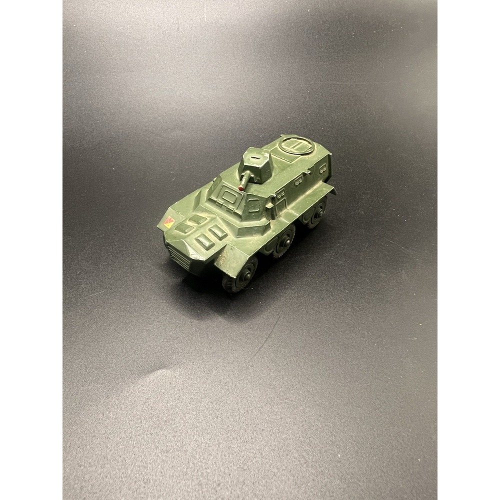Dinky Toys 676 Alvis Saracen Armoured Personal Carrier